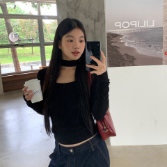 红人馆内搭打底衫女秋季2025新款黑色t恤辣妹长袖独特绝美小上衣