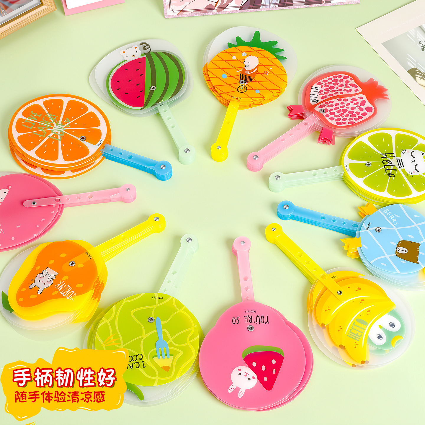 Ventilador plegable de fruta estudiantes portátiles de dibujos animados ventilador de mano verano fresco portátil pequeño ventilador para niños artículos de regalo