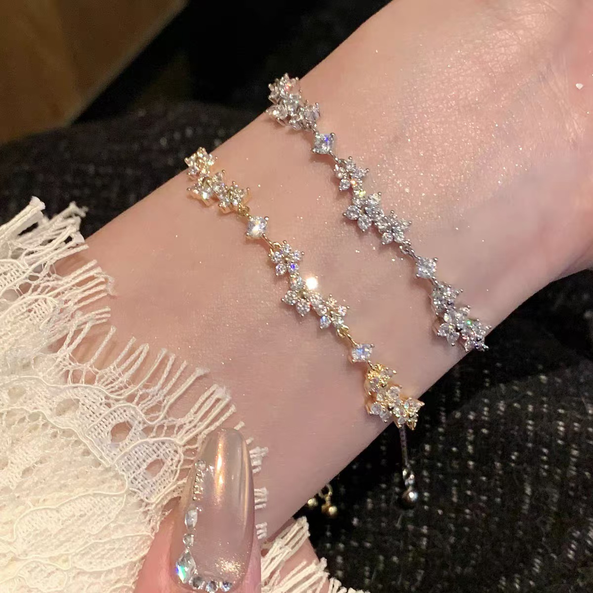 紫藤花赵樱子同款微笑手链女锆石手串小众设计高级感轻奢抽拉手饰