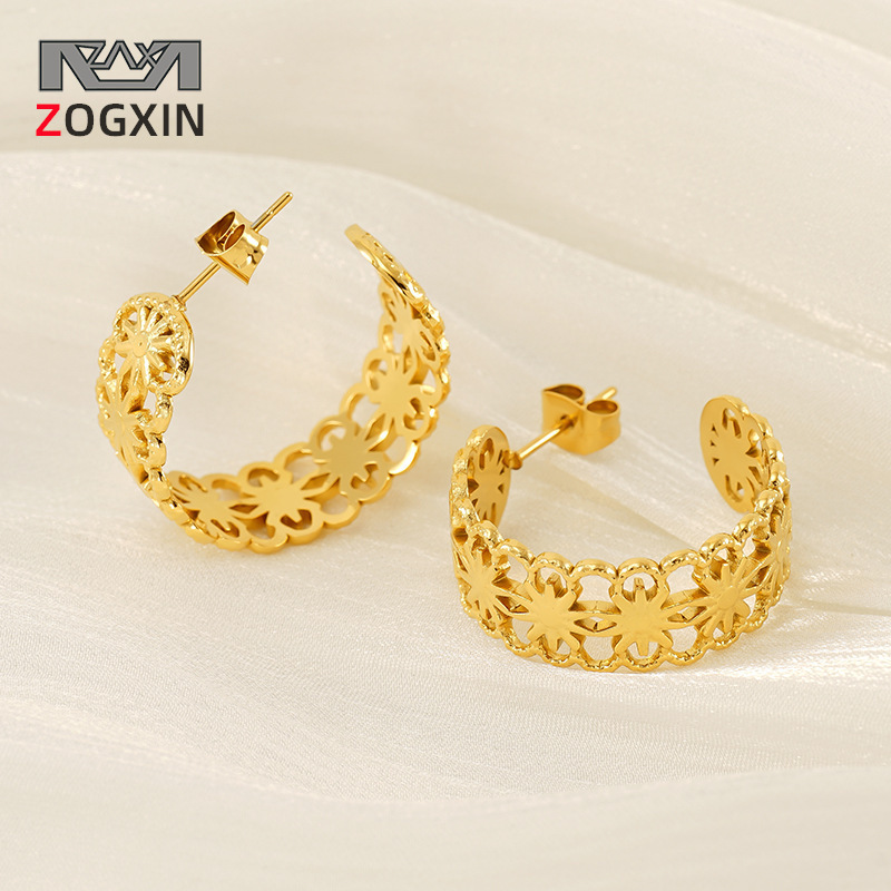 Pendientes de acero inoxidable con patrón hueco geométrico nuevo estilo de moda europea y americana, pendientes chapados en oro simples y versátiles