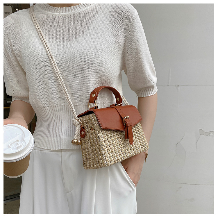 Fashion Contrast Color Straw Messenger Portable Small Square Bag Wholesale display picture 15