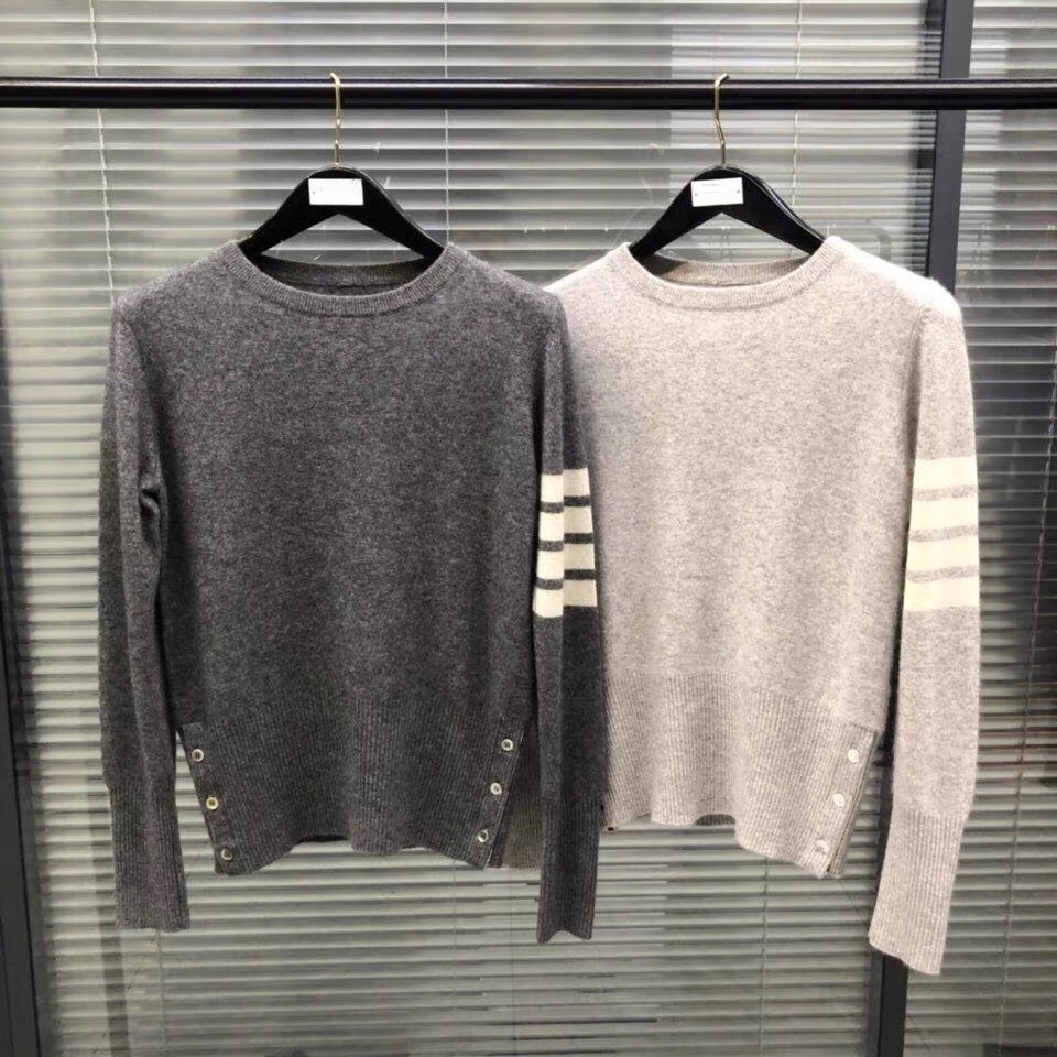 淘宝微商代理TB羊绒套头男女情侣款针织衫修身圆领毛衣外套批发