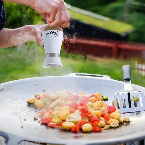 Stainless steel seasoning bottle, cumin seasoning can, SP seasoning can, little penguin salt and pepper seasoning bottle
