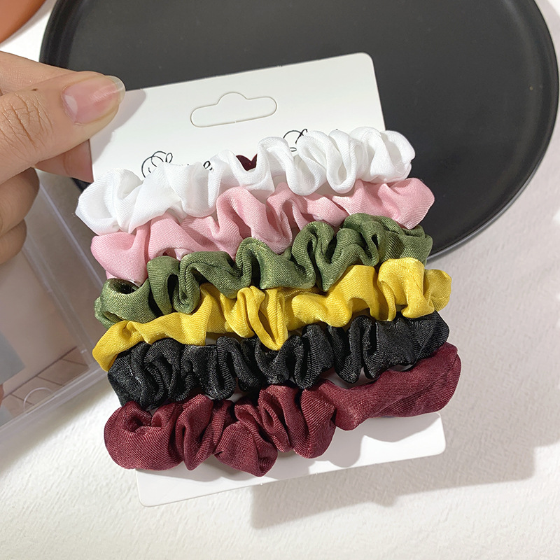 Fashion Velvet Solid Color Hair Scrunchies Wholesale display picture 4