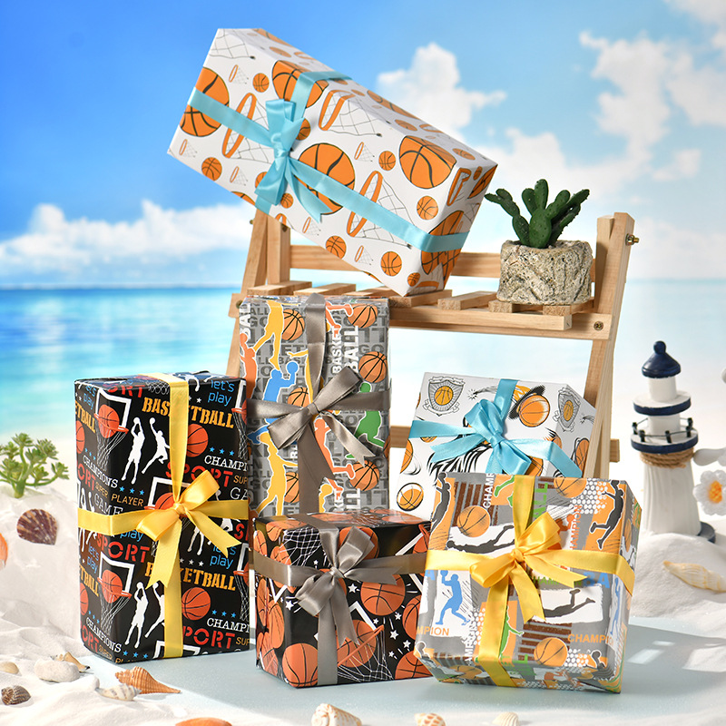 Nuevo papel de embalaje de regalos de dibujos animados transfronterizos día de los niños serie de baloncesto de fútbol papel de embalaje de regalos al por mayor