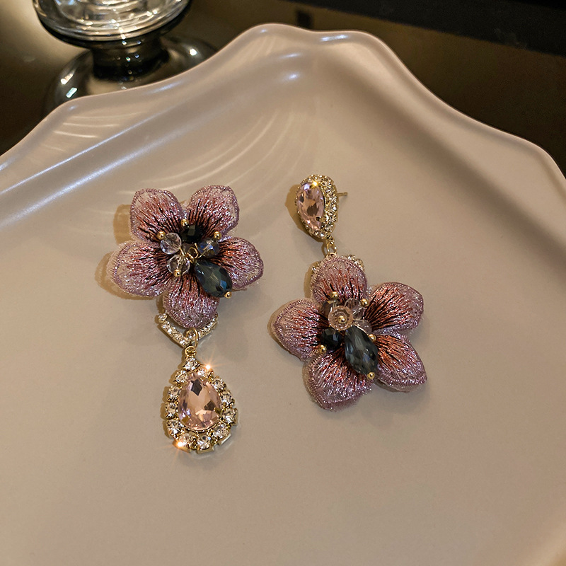 Inlay Design 1 Pair Glam Flower Cloth Copper Inlay Artificial Crystal Rhinestones Drop Earrings