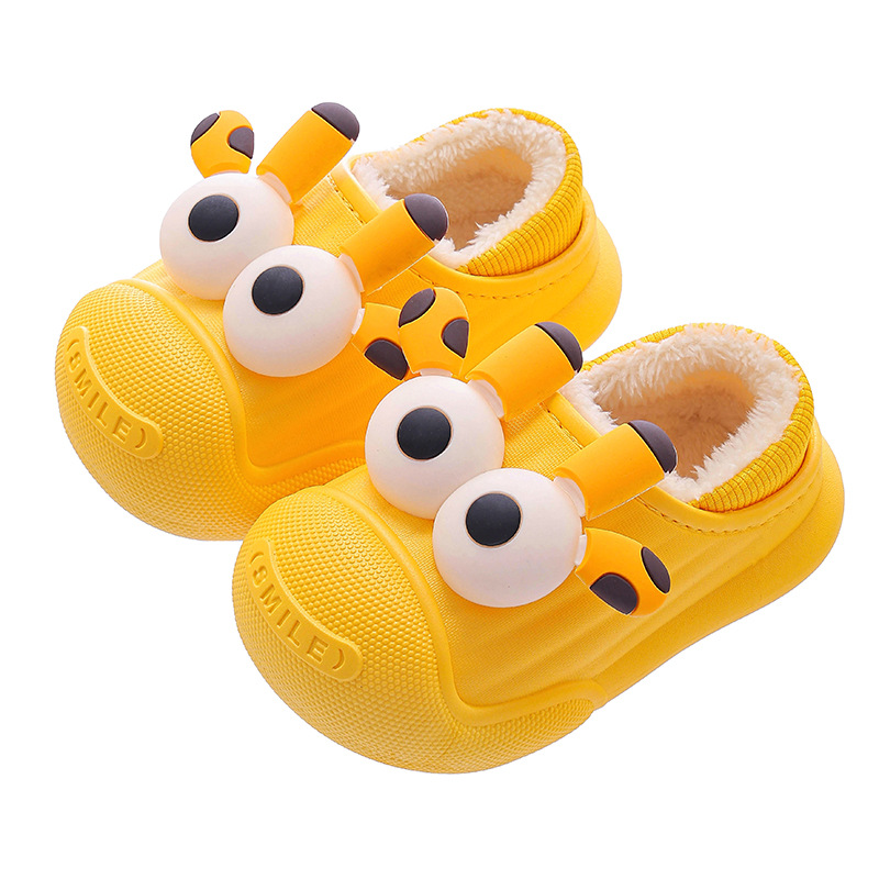 2025 nuevos zapatos de tacones de algodón para niños de invierno para niños y niñas con cubierta de algodón impermeable de lana para niños pequeños y medianos zapatillas de algodón para niños