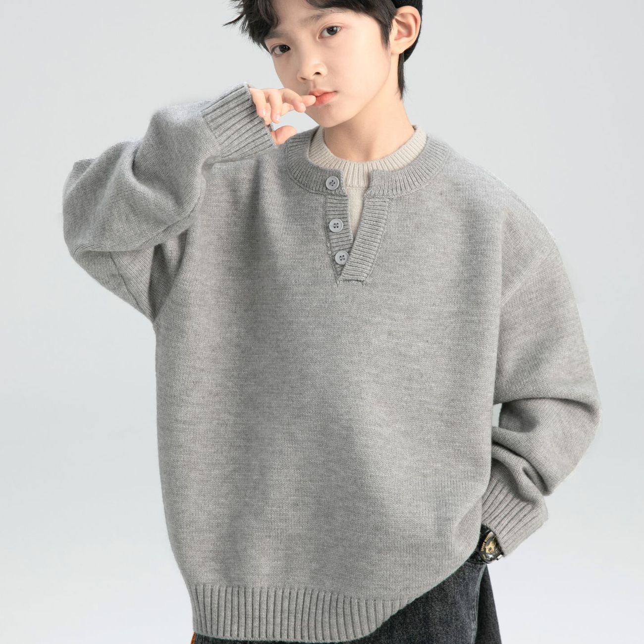 男童装假两件毛衣2025新款针织上衣中大儿童...