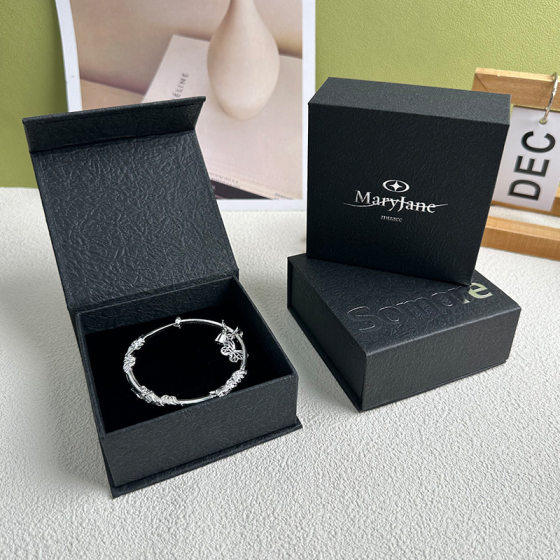 Internet Celebrity Hot Style High-End Magnetic Flip Box Three Gold Hardware Jewelry Earrings Necklace Jewelry Box Jewelry Packaging Box