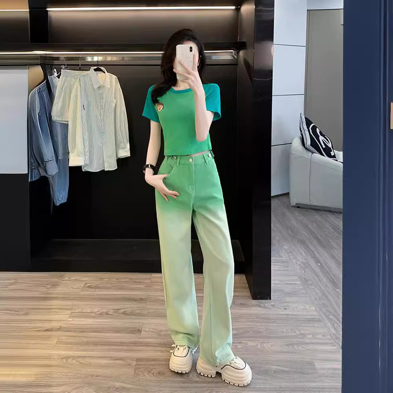 Green Short-Sleeved T-Shirt and Jeans Set for Women 2026 New Summer Printed Slim-Fit Slimming Regular Shoulder Short Top Green Short-Sleeved T-Shirt and Jeans Set for Women 2026 New Summer Printed Slim-Fit Slimming Regular Shoulder Short Top