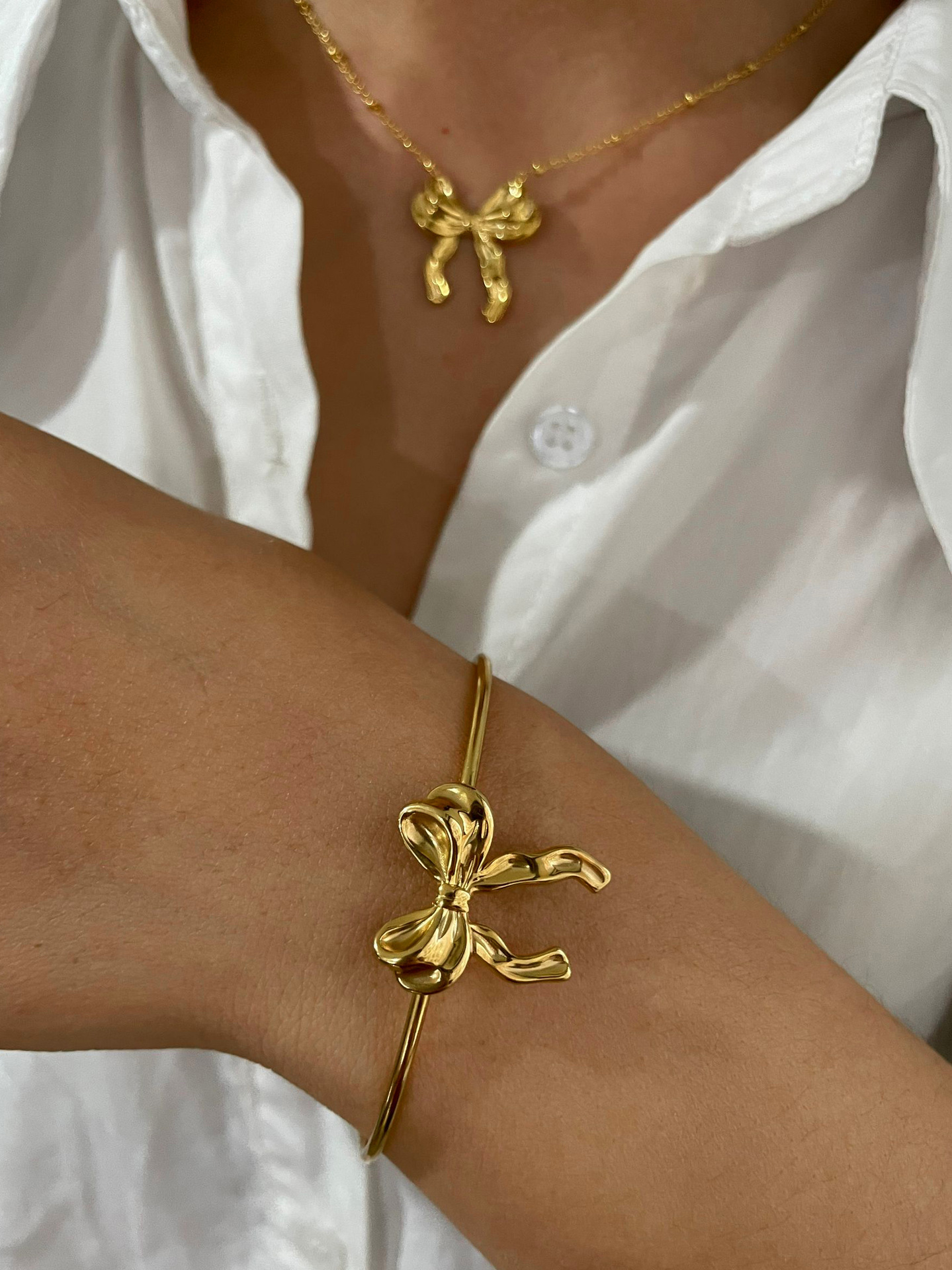 7g Weight 0.03µm-0.05µm Gold Plating Thickness PVD Coated Gold Plating Process Real Gold Plated Plating Material Jewelry Set Classification 1 Piece, 1 Pair Quantity Date, Tea Party Occasion 304 Stainless Steel Material Bow Knot Pattern Unisex Gender Vintage Style, Simple Style Style Waterproof Non Tarnish, Surgical Steel, Plating, Bowknot Craft PVD Coated Real Gold Plated Bow Knot 304 Stainless Steel Vintage Style Simple Style Waterproof Non Tarnish Surgical Steel Plating Jewelry Set 5