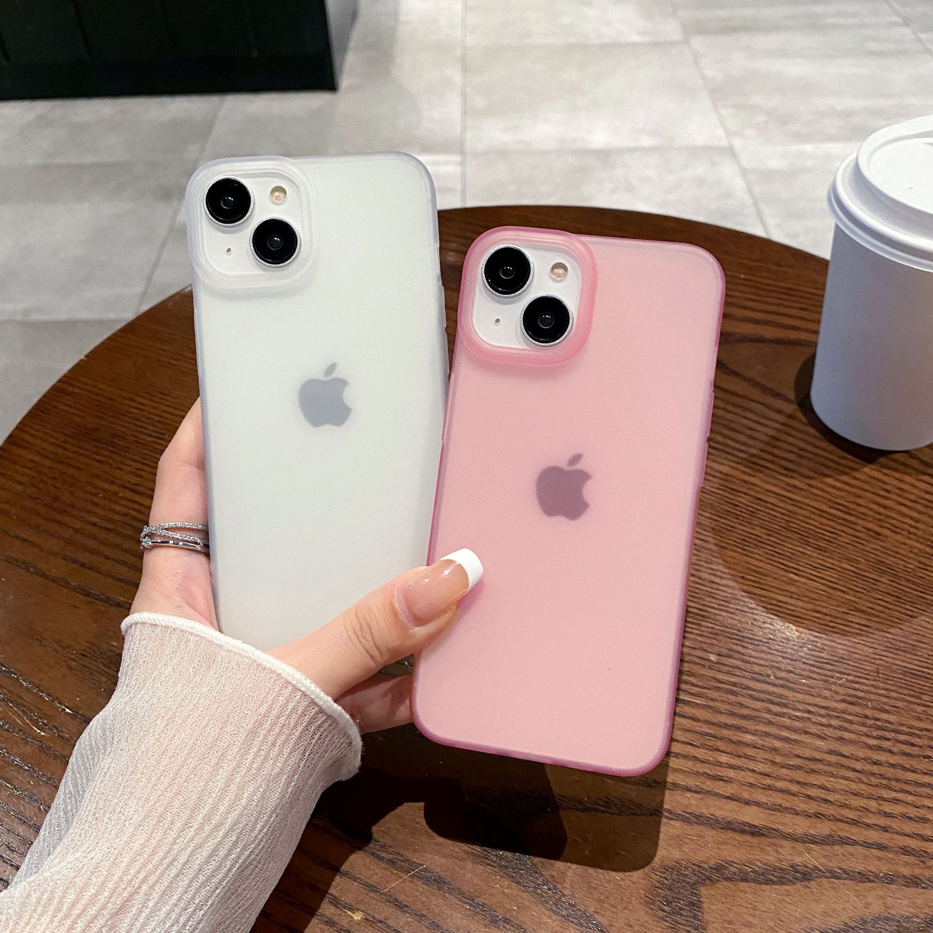 Funda esmerilada de gran agujero para Apple 16PRO funda simple para teléfono móvil transparente iphone14/12 funda protectora suave anti-caída