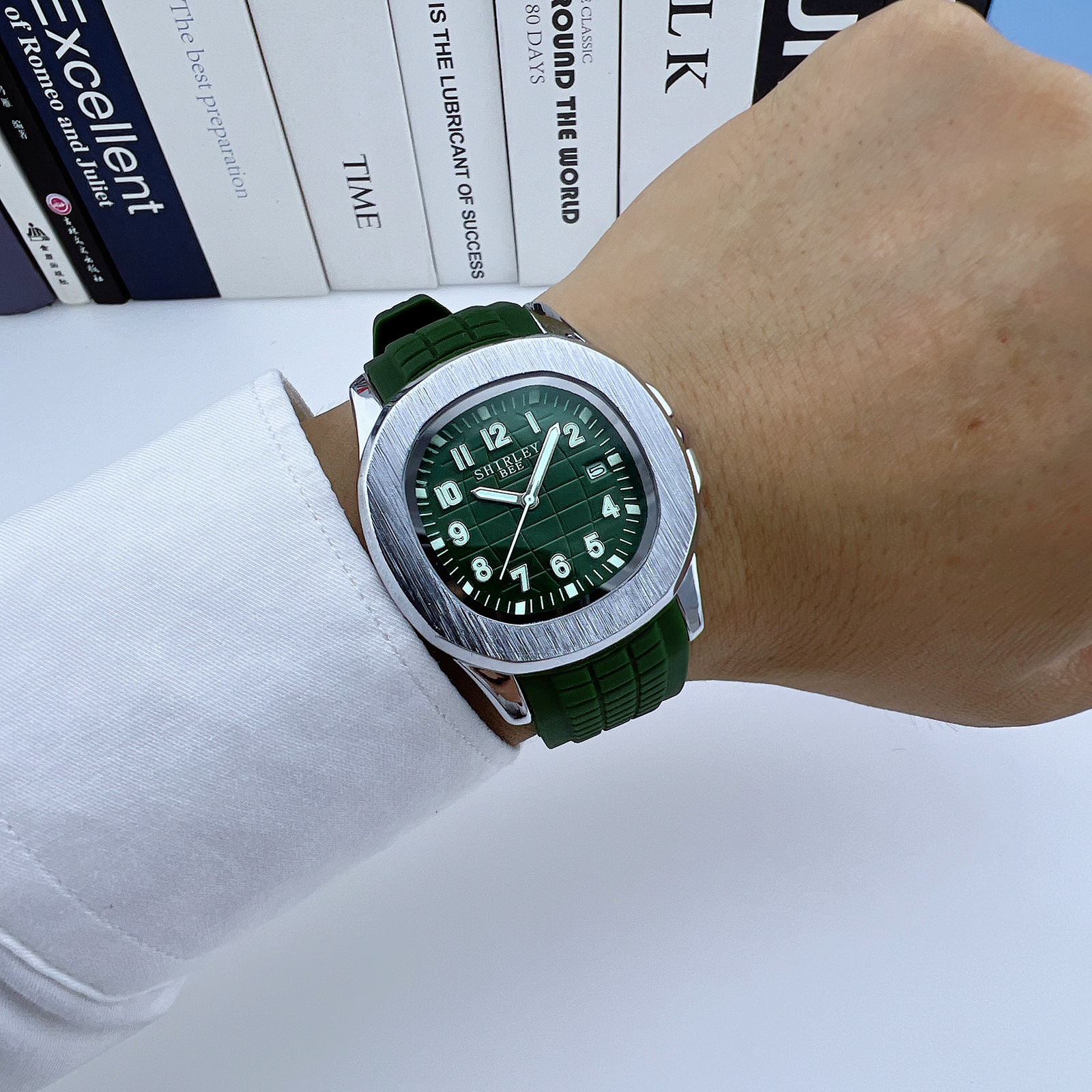 Ventas transfronterizas calientes de reloj de correa de goma para hombres comercio exterior cuadrado guacamole serie de relojes de negocios relojes deportivos
