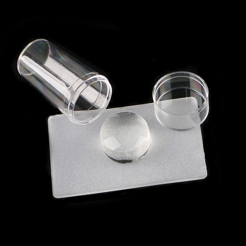Transparent seal for manicure