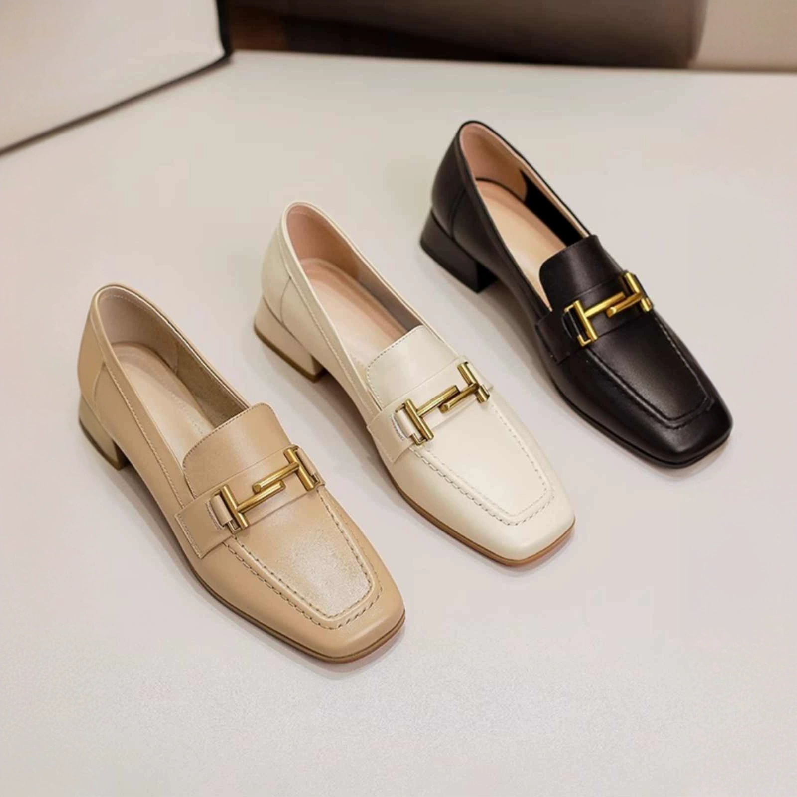 [В наличии] 005 Женские туфли из мягкой кожи ручной работы, весна-осень 2025, новая французская ретро-модель с квадратным носком и массивным каблуком, легко сочетаемые с любыми нарядами.