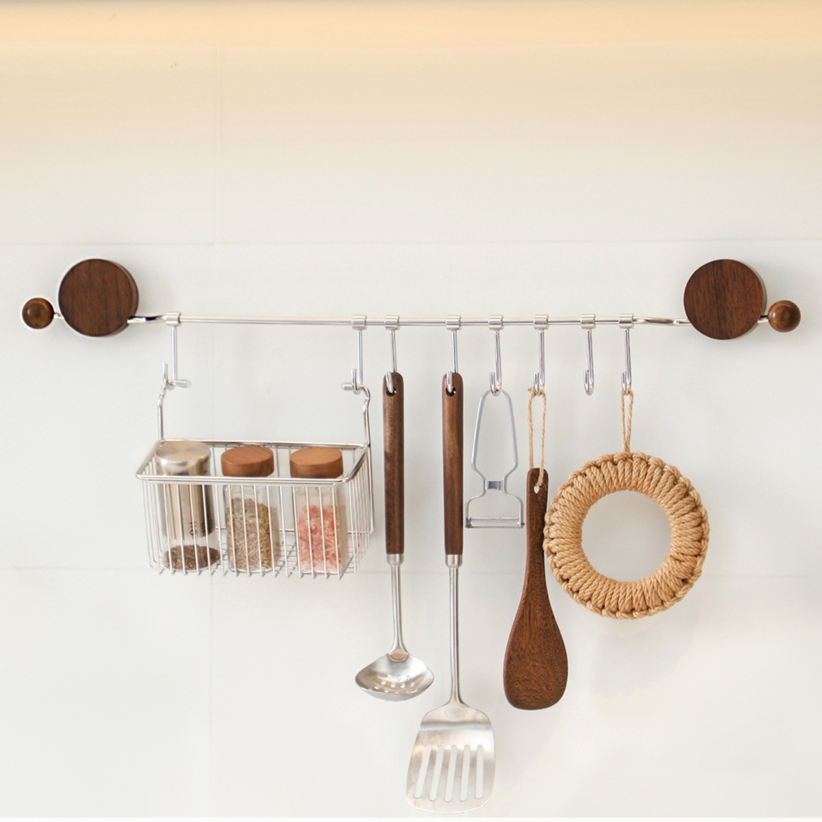 Walnut Kitchen Suction Cup Hook, Antique Style, Punch-Free, Strong, Traceless Cutting Board, Spatula, Spoon, Stainless Steel Hanger