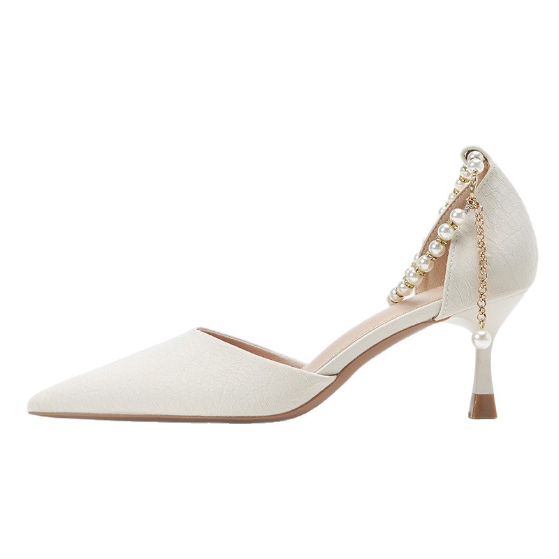 Zapatos de tacones de perla franceses para mujeres 2023 primavera y otoño nueva chica verano temperamento punzante una palabra botón zapatos de tacones delgados