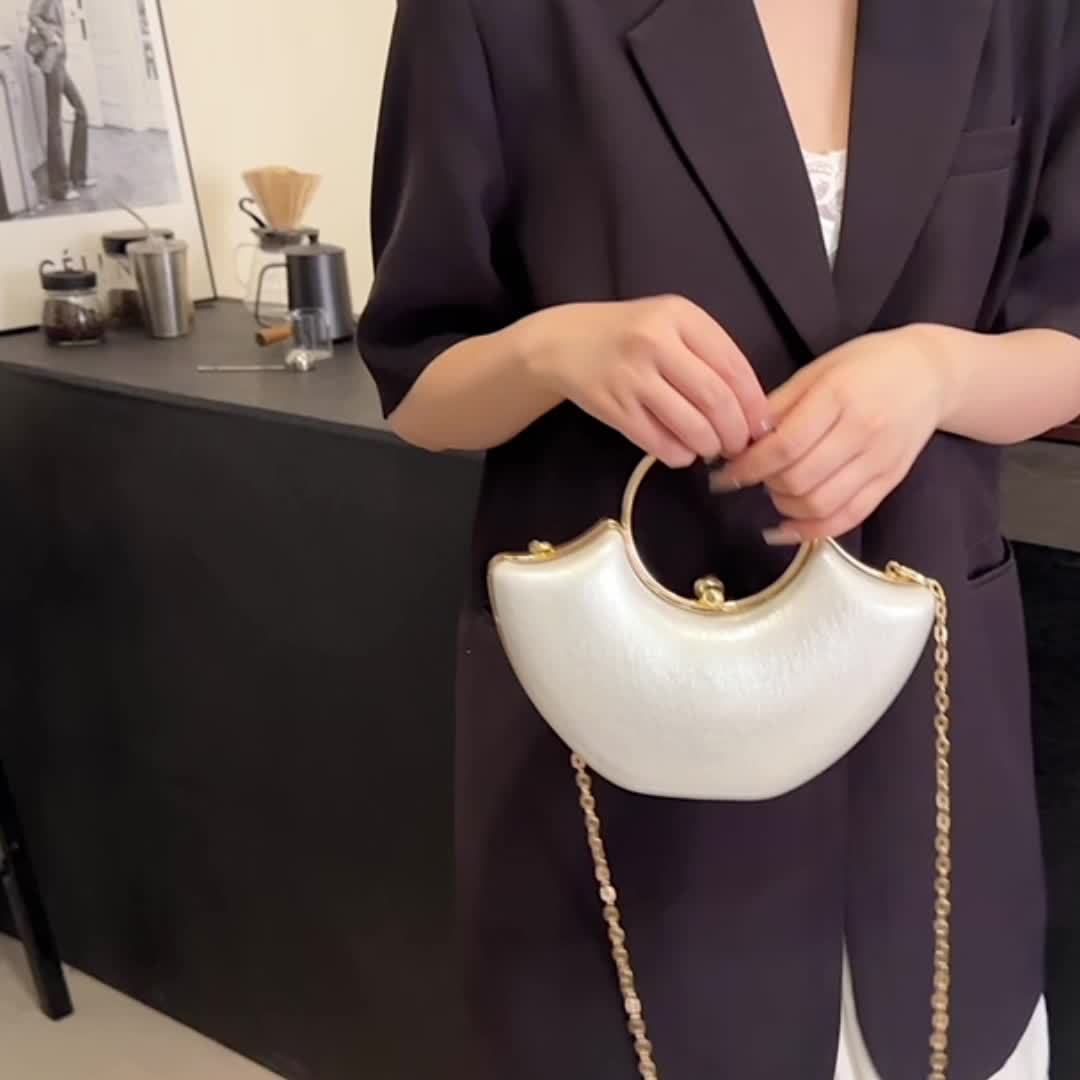 Luxury Cross-Border Women's Handbags 2024 New Arrival European & American Retro Clasp Shell Bag Sparkling Evening Clutch Shoulder Bag