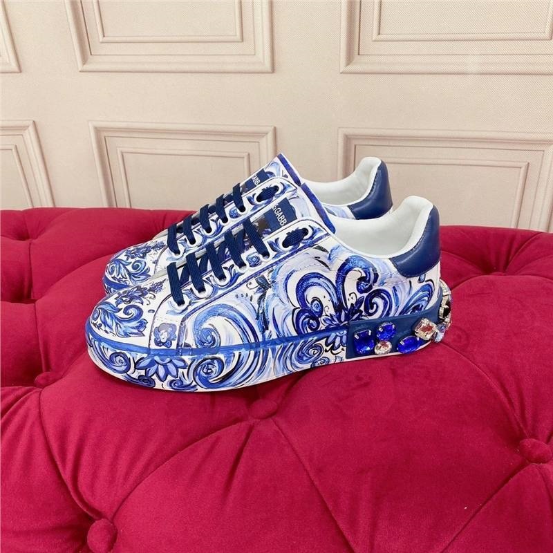 European spring-summer new model dg artistic print graffiti model runway studded white sneakers casual trendy sports shoes
