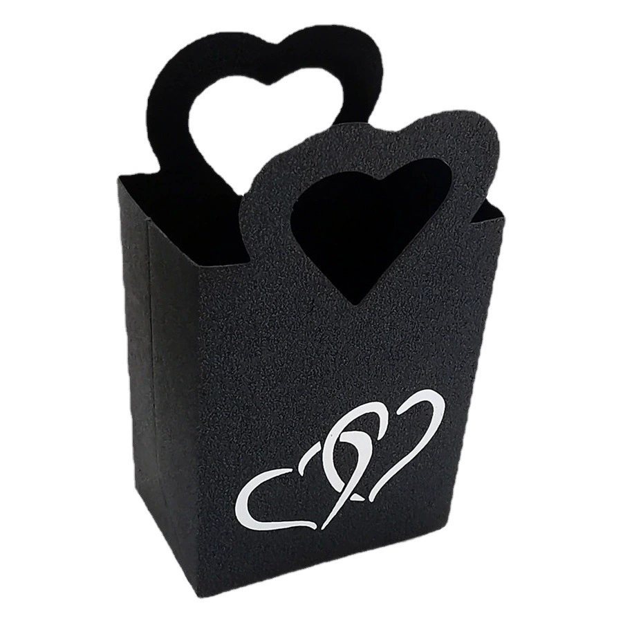 Миниатюрная подарочная коробочка-сумочка, маленькая коробочка для конфет из перламутровой бумаги, свадебная упаковка для подарков с серебряной фольгой и надписью LOVE, ручная упаковка в форме сердца.