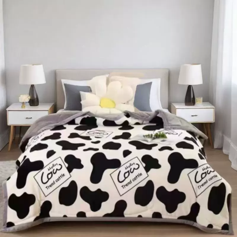 源头工厂2024新款牛奶绒冬被加厚保暖双面绒被子学生宿舍被褥