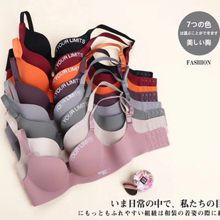 ����Ӣ����ĸС��һƬʽ�W����Ů�������b���l�{���;۔n����Ů