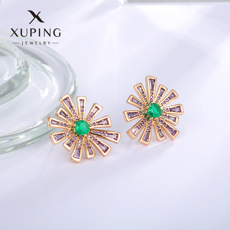 Xuping joyería serie de color preciosa de color artificial pequeña margarita pernos de aretes de nicho de alta calidad aretes japoneses y coreanos aretes