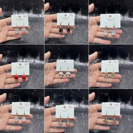 耳钉;项链;耳扣