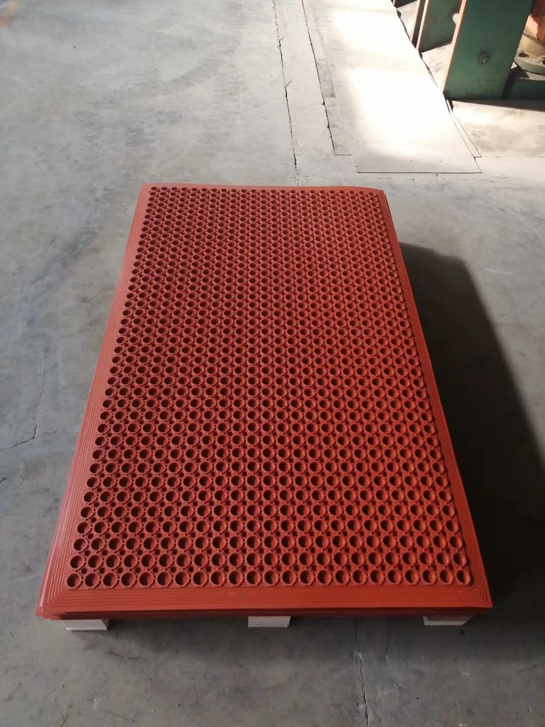 草坪防滑垫 货船走廊防滑垫  船舶甲板垫  云程厂家