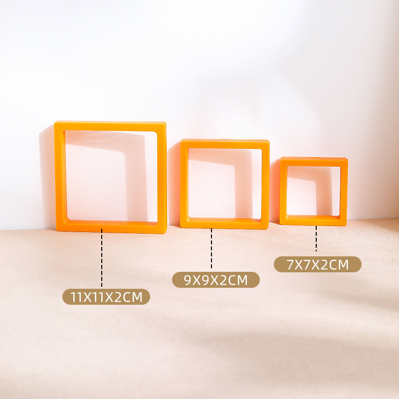 Vibrant orange suspension box; 7*7*2cm (inner box size)
