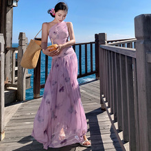 夏日海边度假连衣裙泰国旅行拍照斜肩粉紫色印花收腰性感压褶长裙