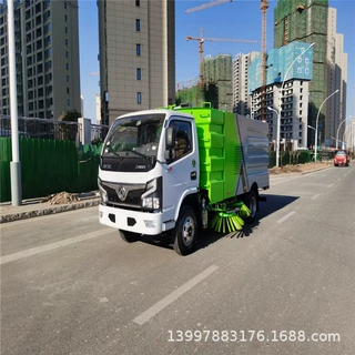 国六东风7吨级小型扫路车东风5.5方柴油六轮扫路车城市道路清扫车