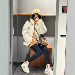 MlB虞书欣短款新款男女情侣款老花保暖圆领羽绒服外套
