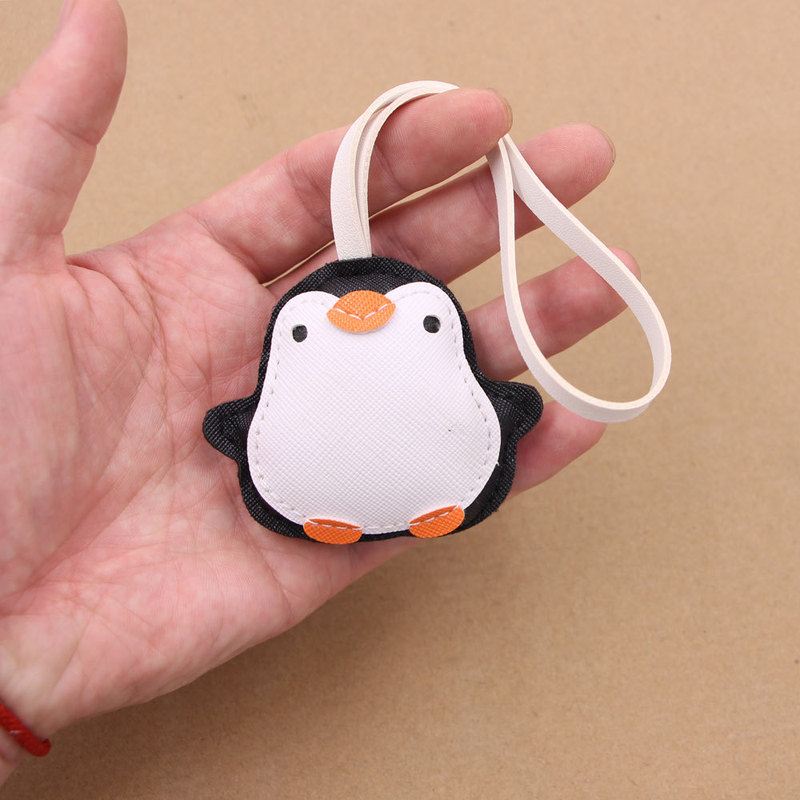かわいい小さなペンギンの赤ちゃん革レザー立体ストラップペンダントバッグ衣類マッチングペンダントmiuシリーズアクセサリー|undefined
