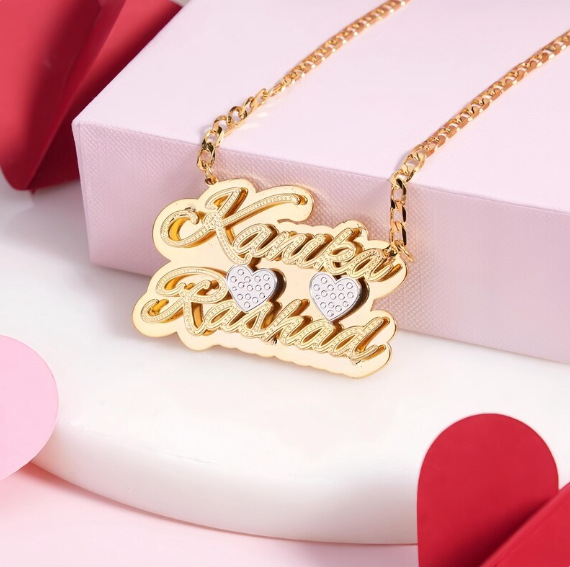 Collier unisexe avec plaque nominative bicolore dorée et double nom_voghion.com