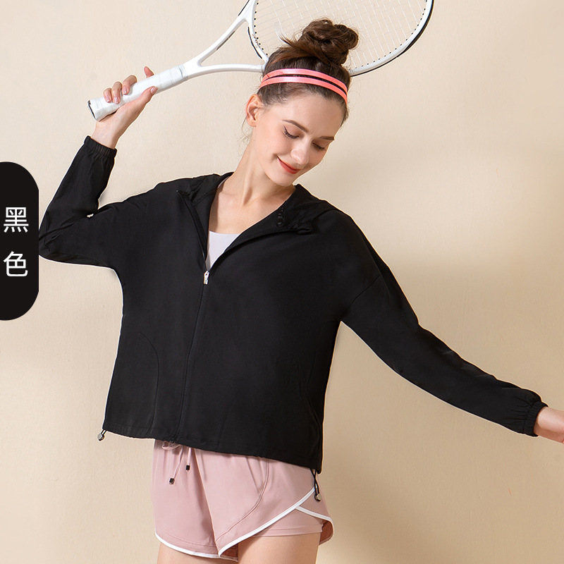 Procesamiento personalizado de ropa de protección solar delgada mujer secado rápido ventilador frío con capuchón protector solar abrigo deportivo anti-UV