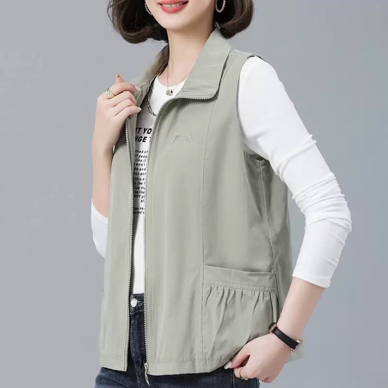 Женский жилет для мам среднего возраста, новый повседневный универсальный жилет в корейском стиле для миниатюрных женщин, подходящий для весны и осени.