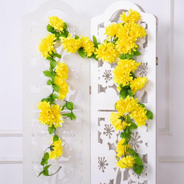 Qingming Festival sacrifice grave sweeping plastic flower simulation…