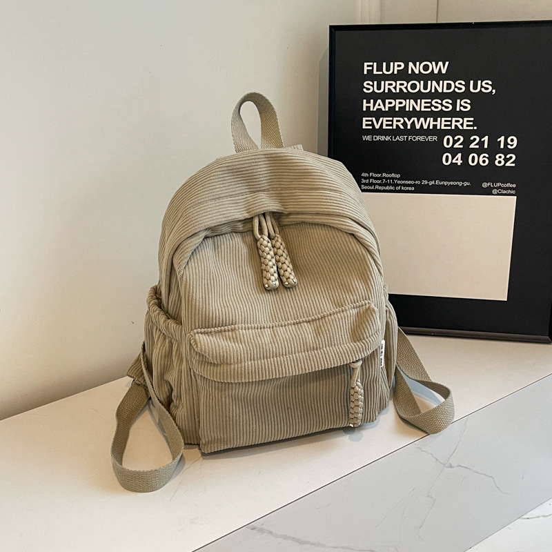 펜던트가 없는 카키