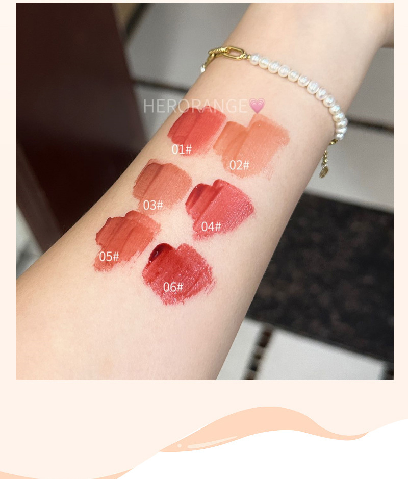 Cute Solid Color Plastic Lip Glaze display picture 1