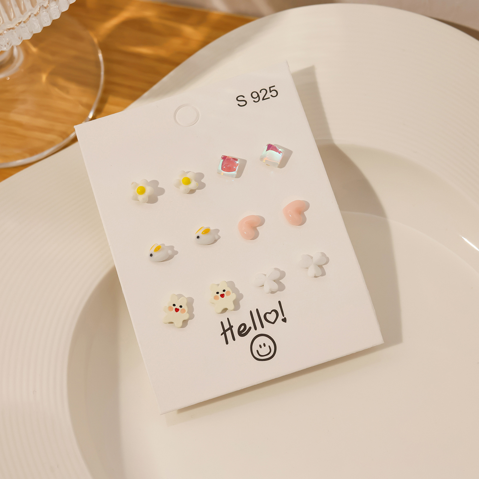 Juego de pendientes de aguja de plata simple y pequeño, combinación de pendientes geométricos de amor, pendientes lindos y dulces de todo fósforo, puesto al por mayor