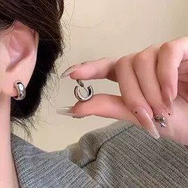 项链;手链;戒指