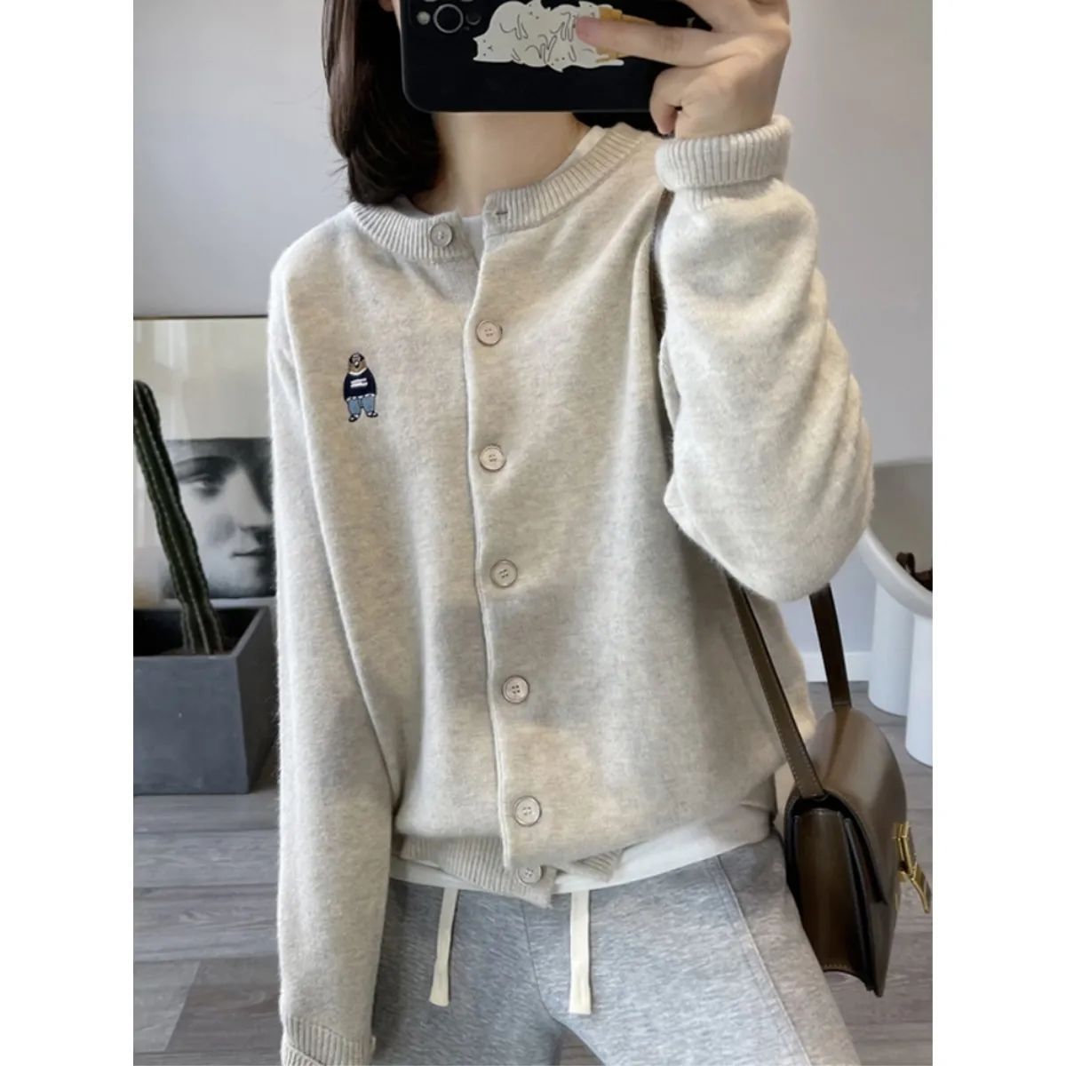 Spring and Autumn New Embroidered Bear Women's Cardigan Top Jacket Korean Style Round Neck Long Sleeve Sweater Round Neck Sweater for Outerwear