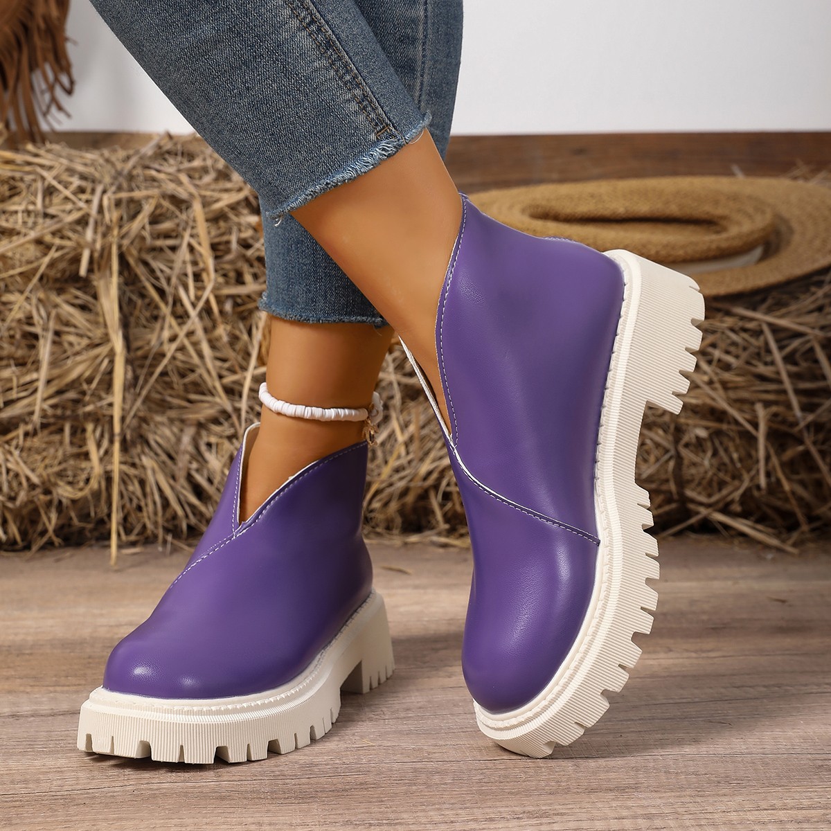 跨境2025秋新款外贸大码厚底粗跟高跟短靴女欧美圆头后拉链女靴子