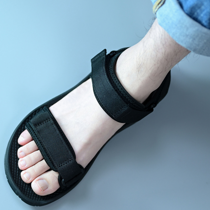 베트남 남자 샌들 남자 스포츠 야외 드라이버 통기성 부드러운 바닥 2024 청소년 여름 해변 윤