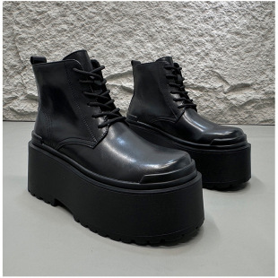 2025 Platform Sole Height-Increasing 10cm Thick-Soled Martin Boots for Men, Korean Style Short Boots, Retro, Stylish, Height-Enhancing High Heels