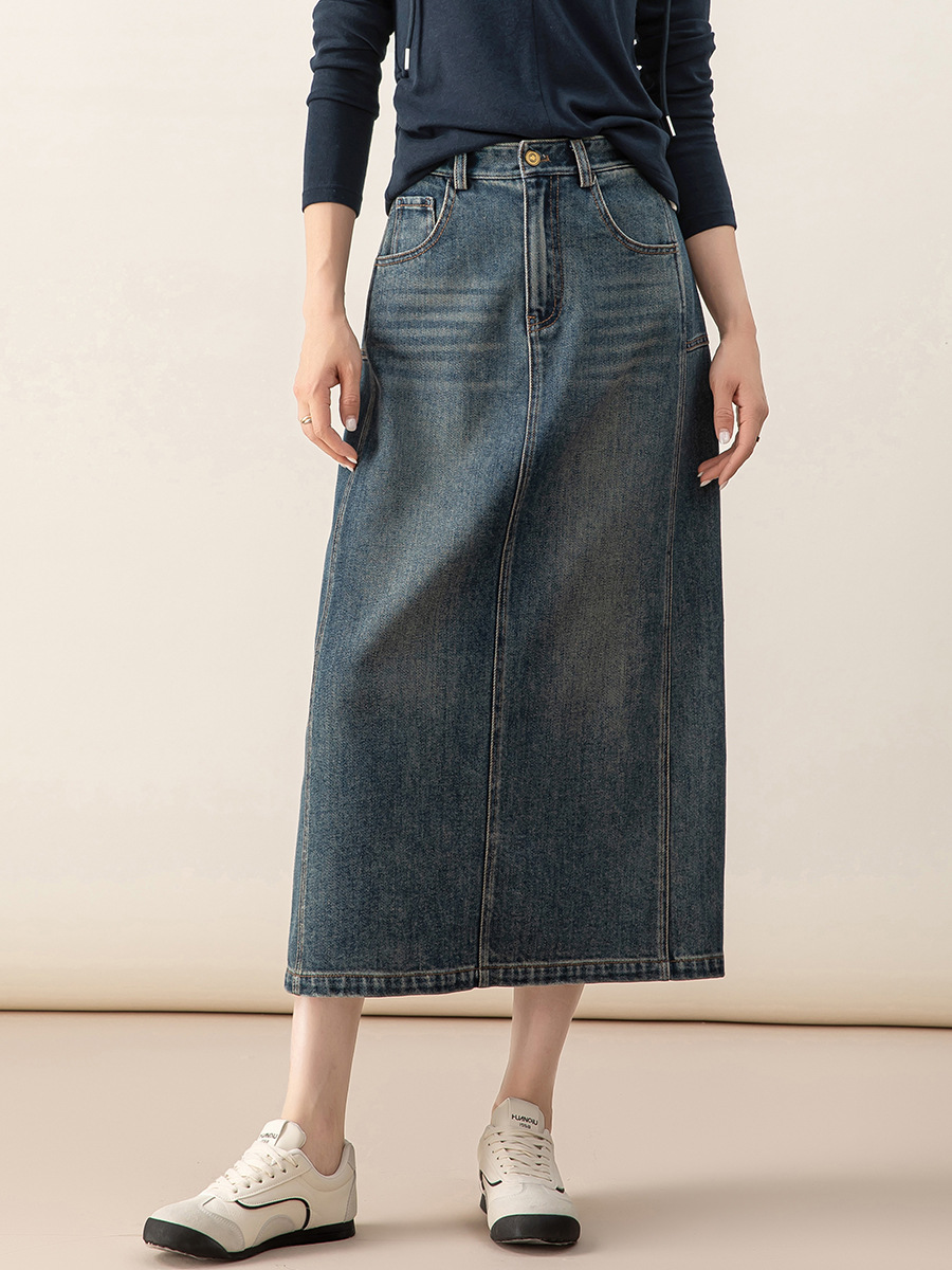 Váy denim chữ A lưng cao cổ điển xẻ tà dài vừa phải — màu xanh