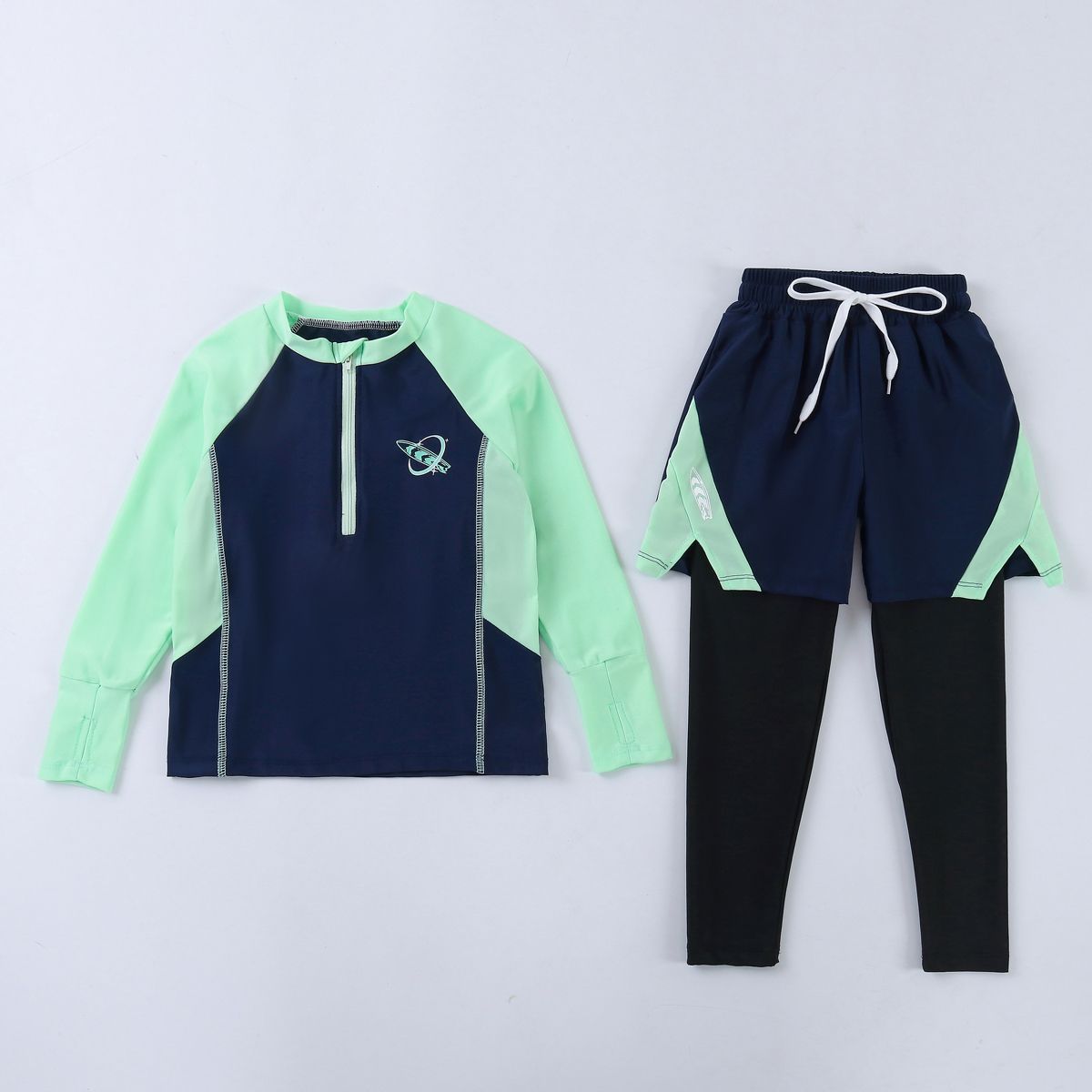 네이비 블루 스플릿 모델