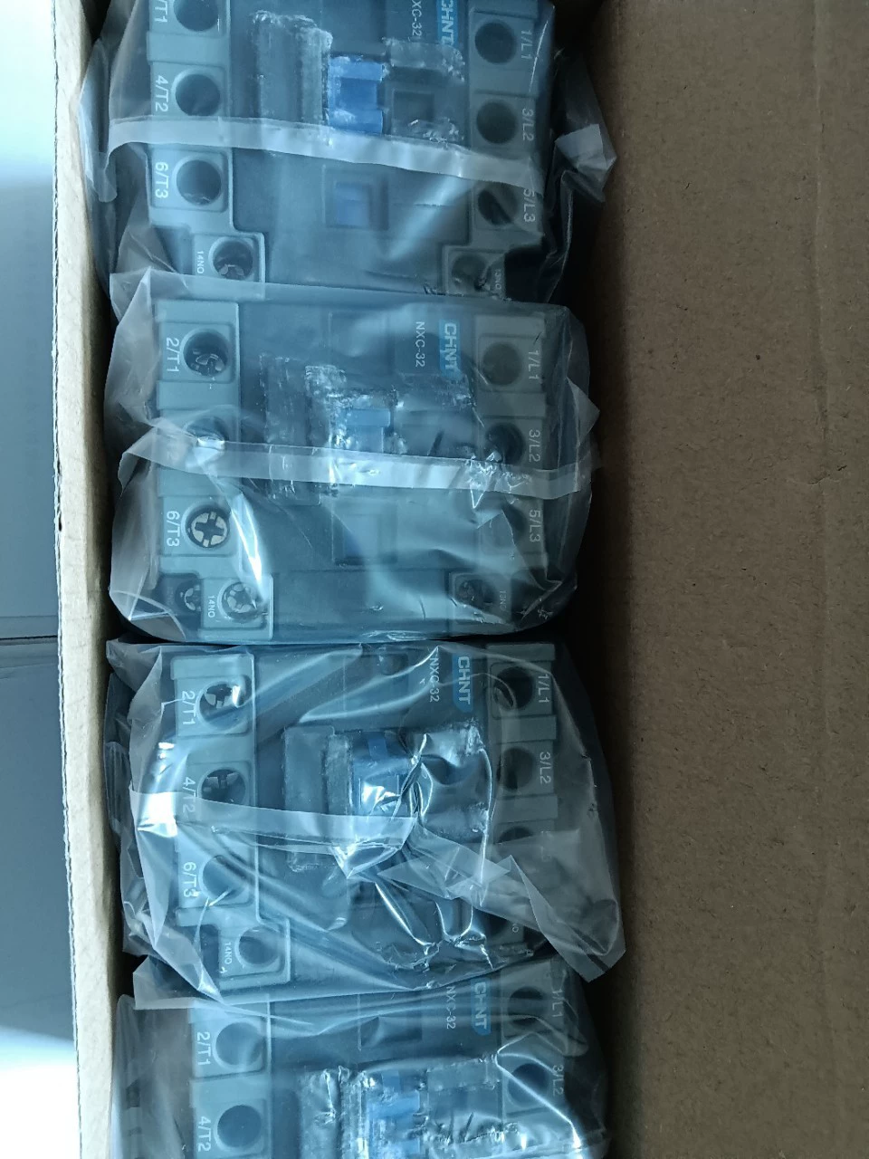 Совершенно новый оригинальный отечественный контактор NXC-32