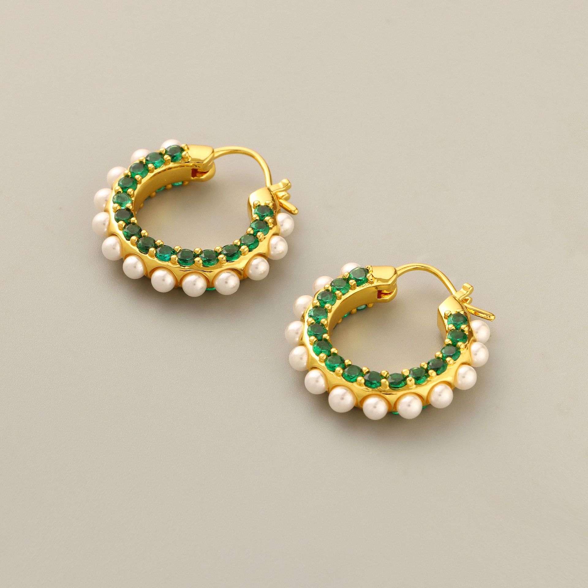Fashion Geometric Copper Gold Plated Artificial Pearls Rhinestones Hoop Earrings 1 Pair